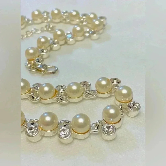 Simple necklace with beads  🌸 - Picture 5 of 6